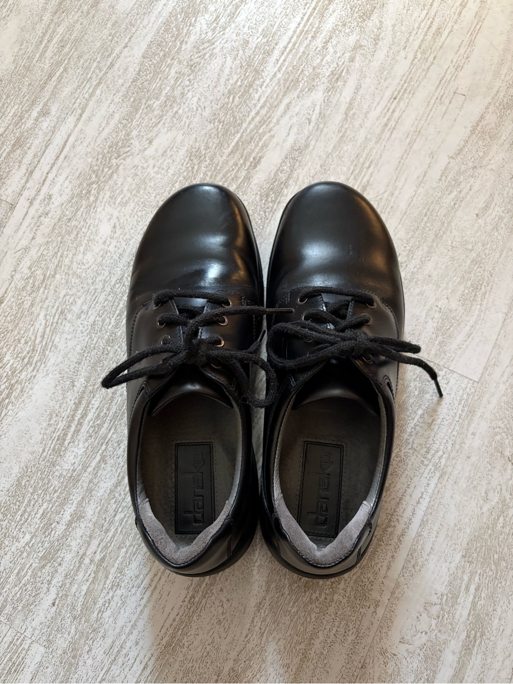Black Lace-Up Men's Dress Shoes Dansko